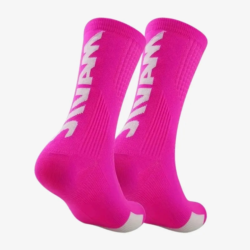 Chaussettes techniques rose vif – Confort et style assuré