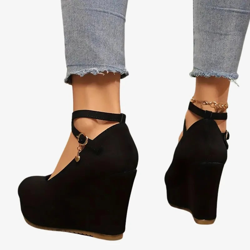 Escarpins Compensés Élégants