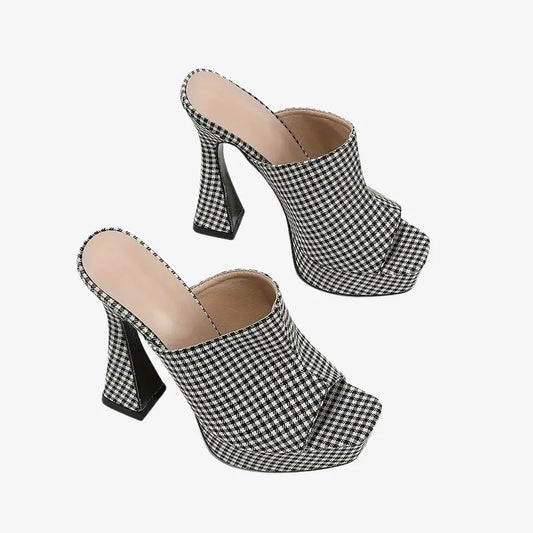 Mules à Talon Carré Élégantes