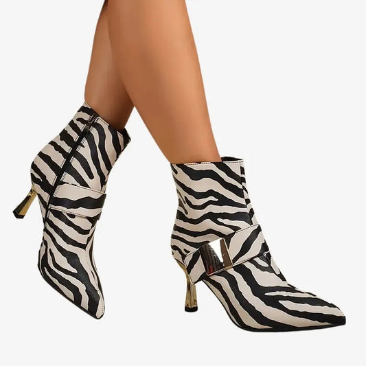 Bottines Zébrées à Talon – Élégance et Audace