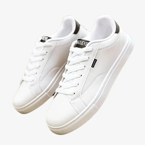 Sneakers Blanches Élégantes et Polyvalentes